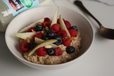 Terci cremos de ovăz cu banane și mirodenii